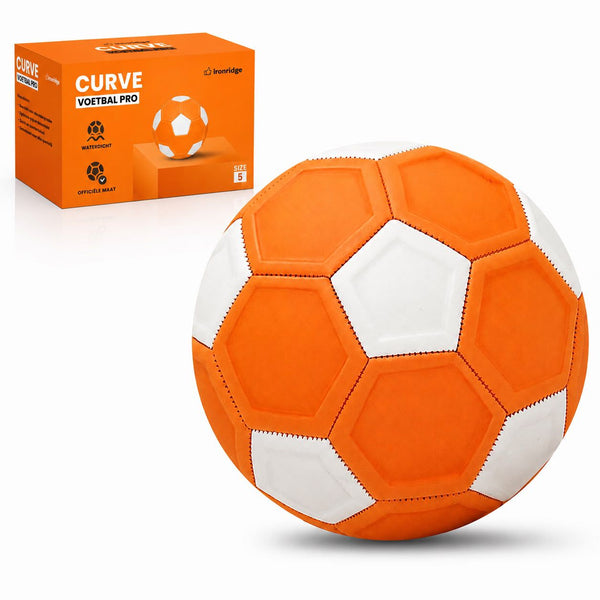 Ironridge® Curve Voetbal Pro – Officiële Maat – Waterdicht – Duurzame Trainingsbal – Optimale Grip – Voor Binnen & Buiten – Oranje/Wit